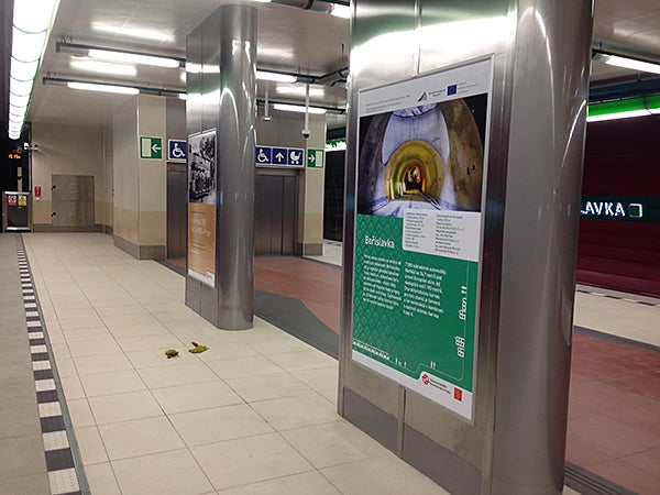 Reklamní plakáty ve veřejném prostoru – citylight a informační panely