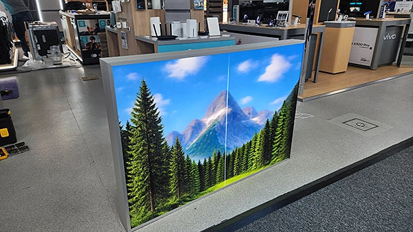 Hotový světelný panel s grafikou – reklamní lightbox s velkoformátovým tiskem